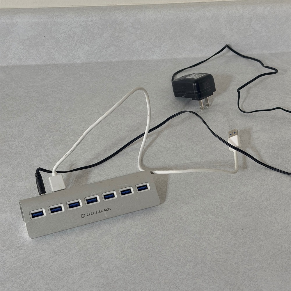 Certified Data 7 Port USB 3.0 Hub Powered Aluminum Silver with AC Adapter